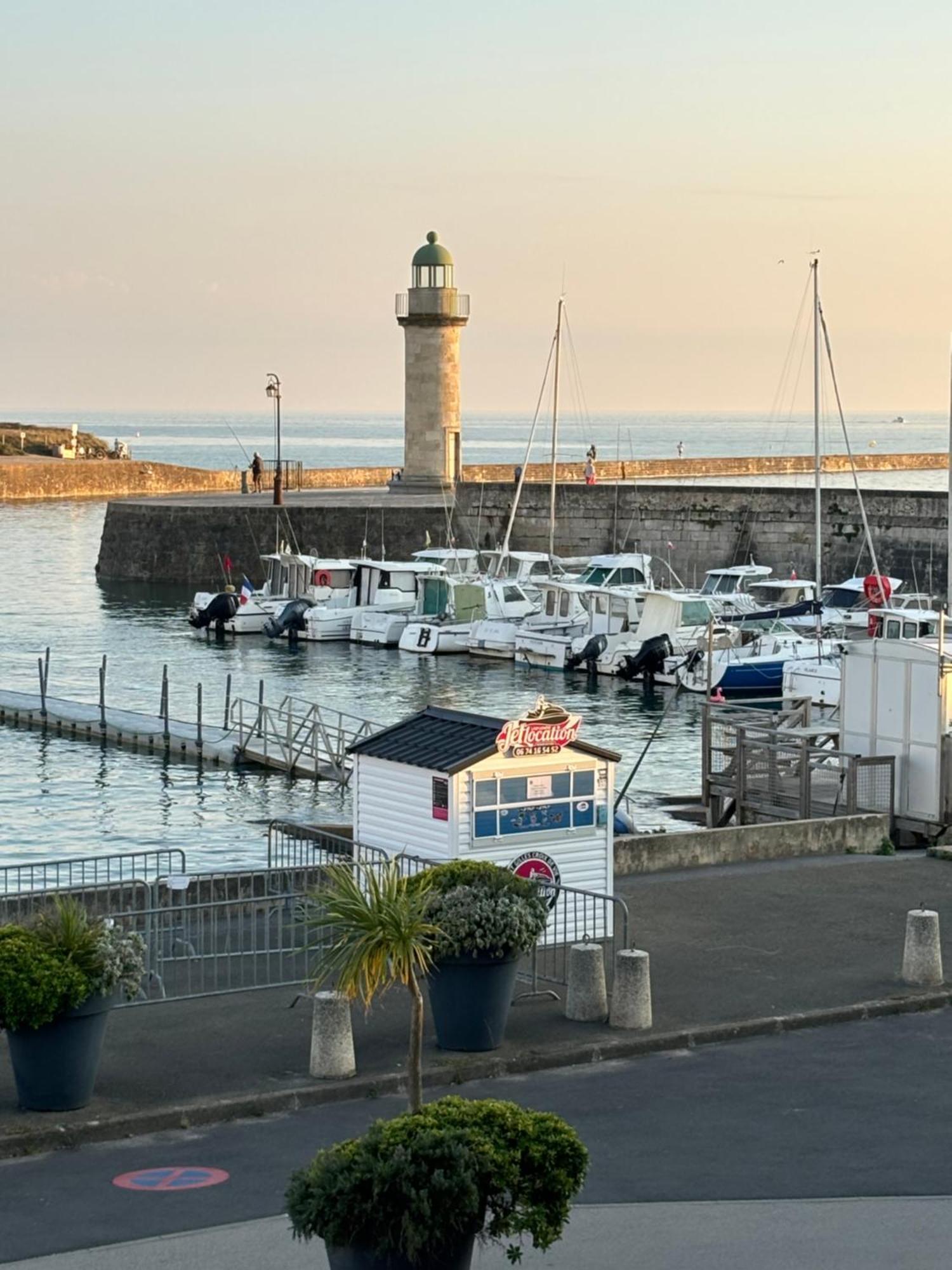 شقة Vue Panoramique Port Et Ocean سانت جيل كروا دي فيي المظهر الخارجي الصورة